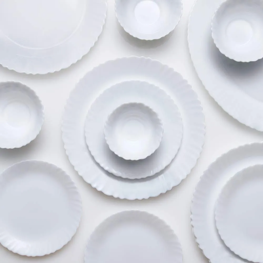 2182 Light Weight Plastic Dinner Set of 36 Pieces