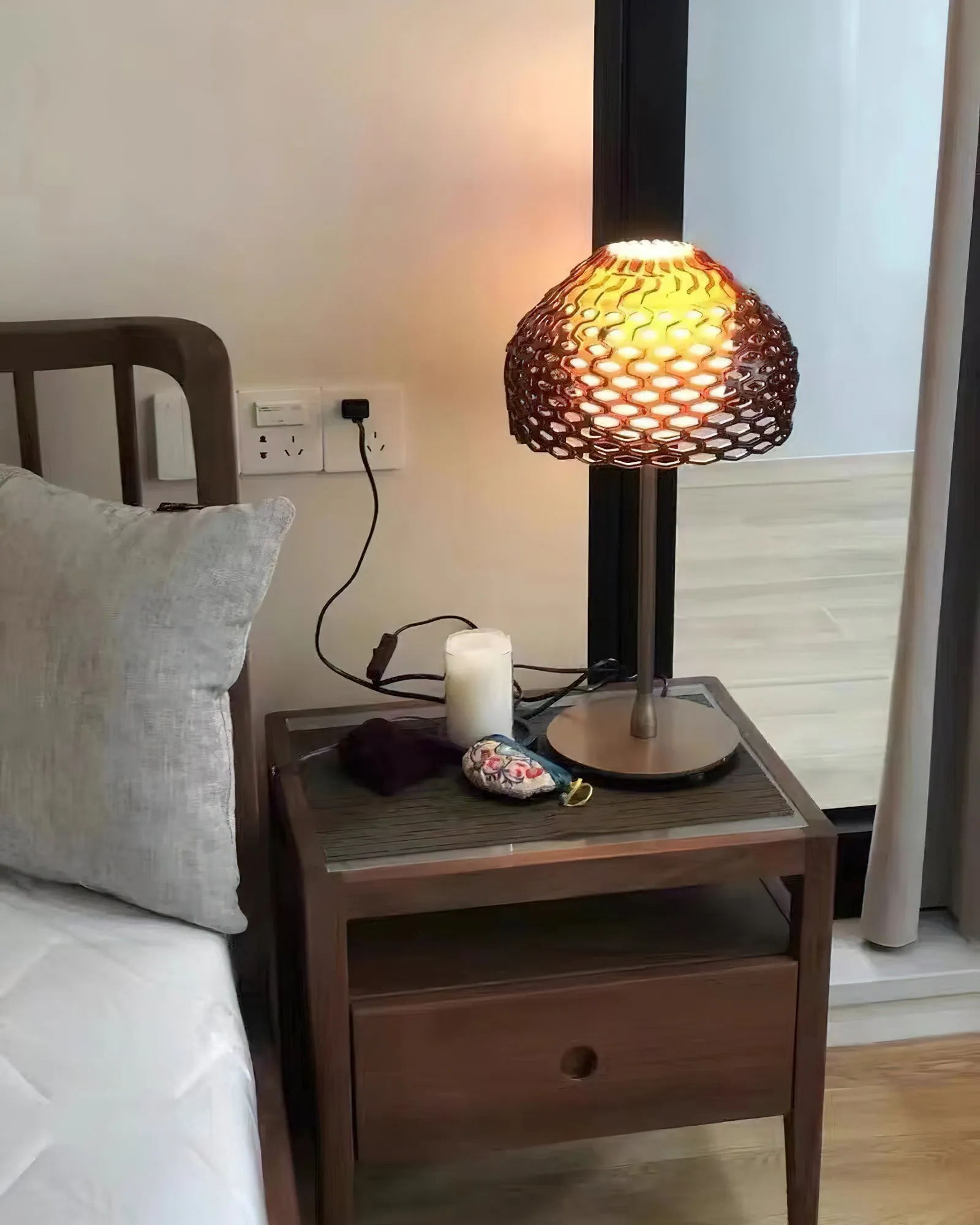 Armadillo Table Lamp