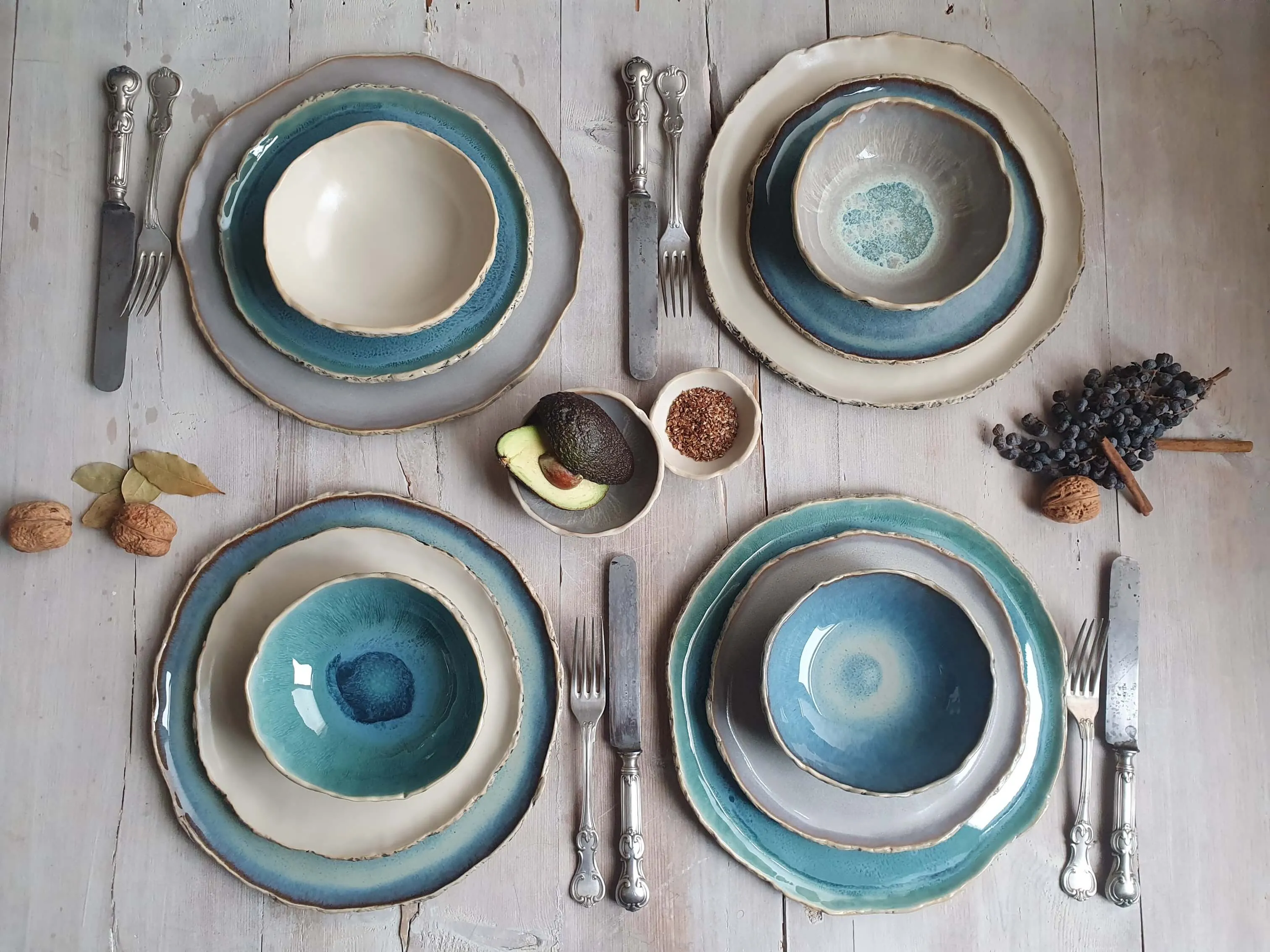 Four- person dinner set